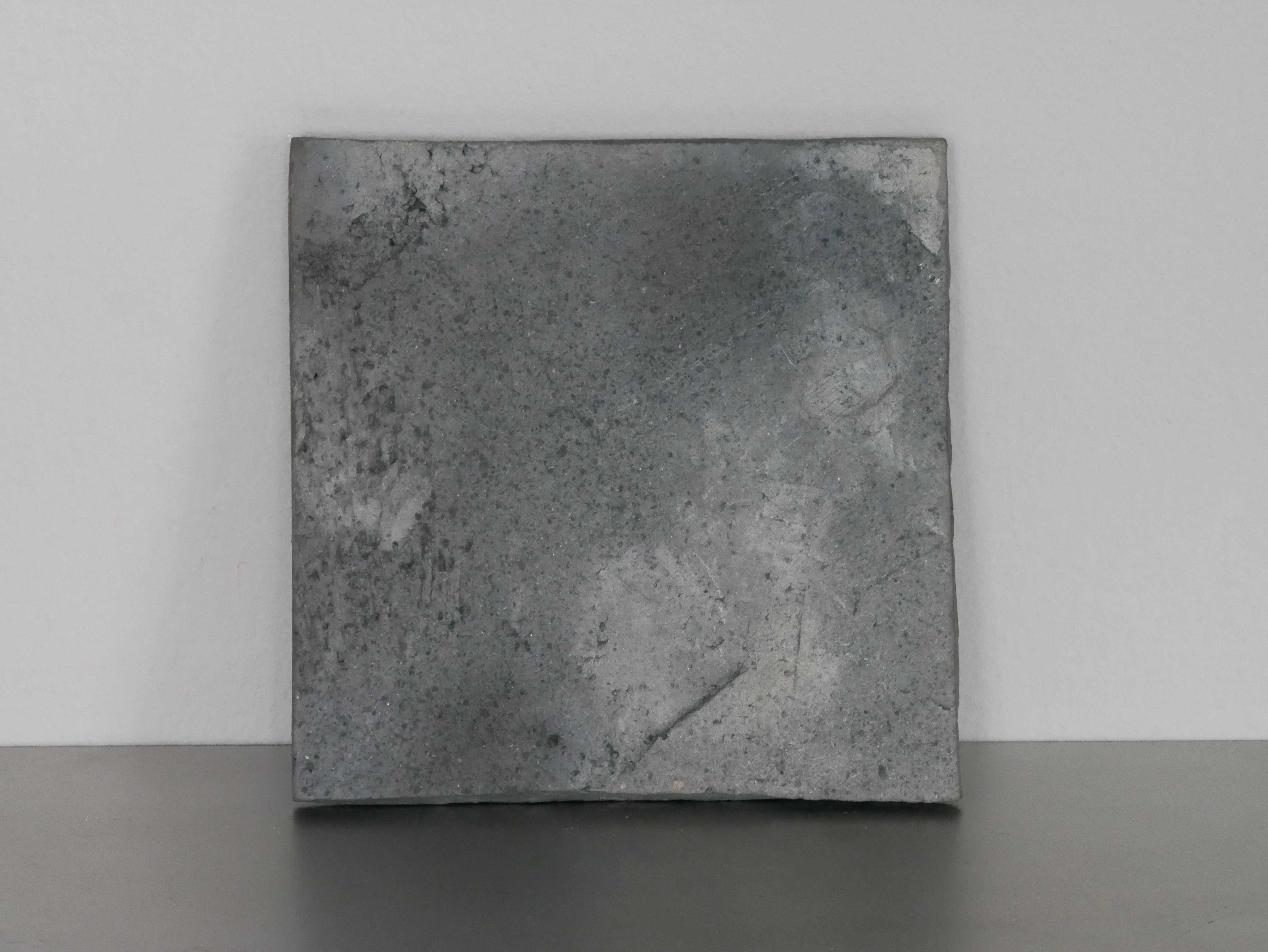 Single high-fired clay tile, smoke grey